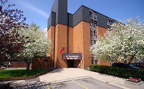 The Alexandra Hotel Toronto 2*